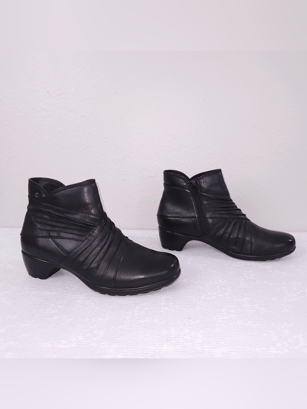 New! ROMIKA Banja Pleated Ankle Boots Black Leather Booties